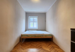 Jelenia Góra, dolnośląskie, Polska, 2 Bedrooms Bedrooms, ,1 BathroomBathrooms,Mieszkania,Na sprzedaż,5816